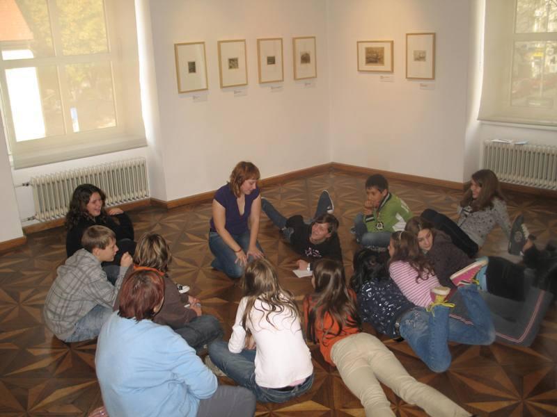 Učenci 7. b OŠ Franca Rozmana Staneta v UGM, 2008 (foto: arhiv UGM)