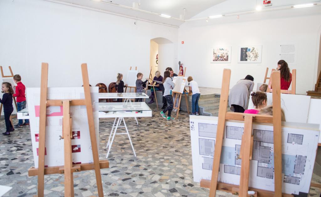 Medgeneracijska ustvarjalnica Z roko v roki umetnosti naproti, Vidim te vidiš me, 23.9.2017, UGM, foto Sara Rezar