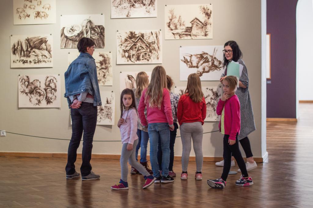 Sobotna ustvarjalnica Živali v okviru festivala Big Draw, Mesto riše, UGM, foto: Sara Rezar