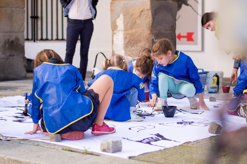 Sobotna ustvarjalnica Živali v okviru festivala Big Draw, Mesto riše; 14.10.2017, UGM, foto Sara Rezar