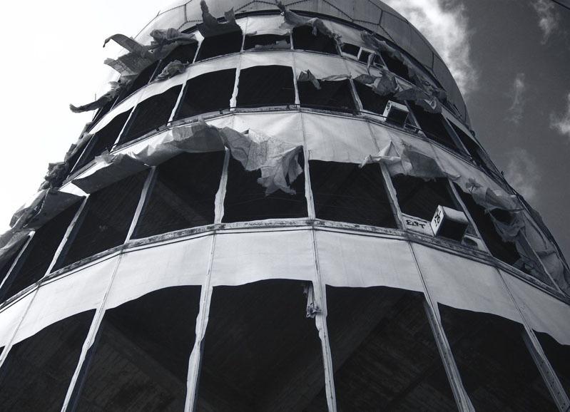 Ksenija Čerče, Teufelsberg - Berlin (foto:  Ksenija Čerče, postprodukcija fotografije:  Damjan Švarc)