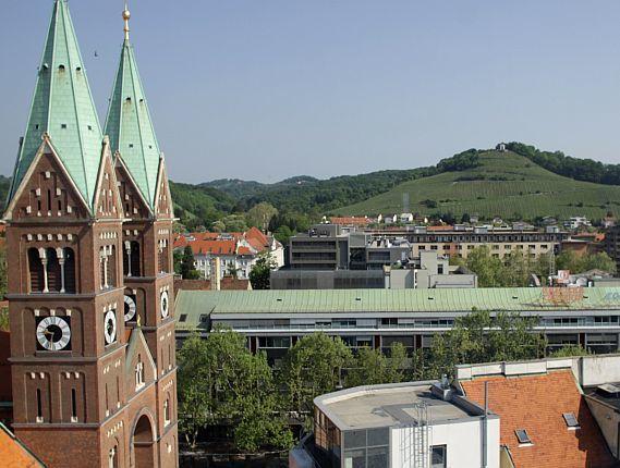 Pogled na piramido, 2013, foto: arhiv UGM