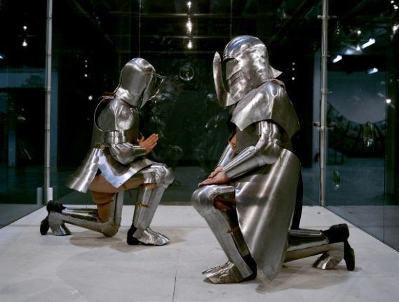 Marina Abramovič, Jan Fabre, Virgin/Warrior, 2004, performans (foto: Attilio Maranzano, © Angelos)